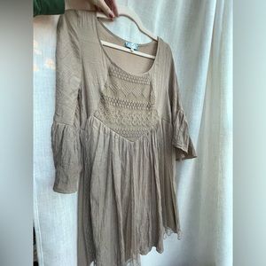 3 for $15 🦋Textured Flowing Boho Dress - Medium - Mesh Lace contrasts